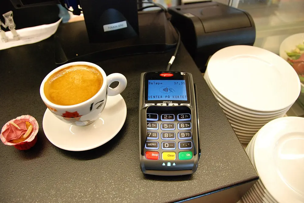 about BetHubCA - paying with a phone