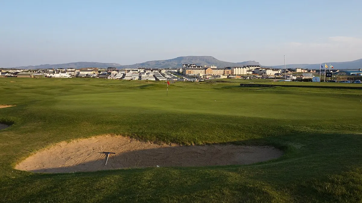 Golf course - what is a dead heat rule in betting
