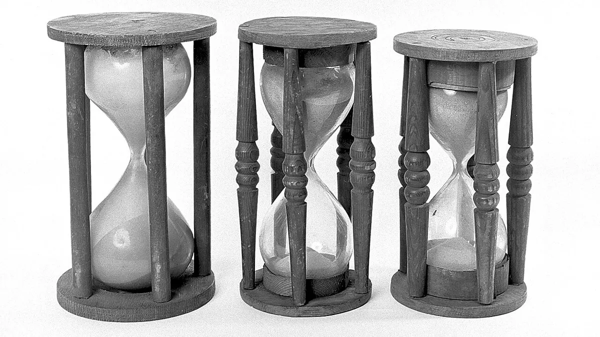 online betting in manitoba - hourglass