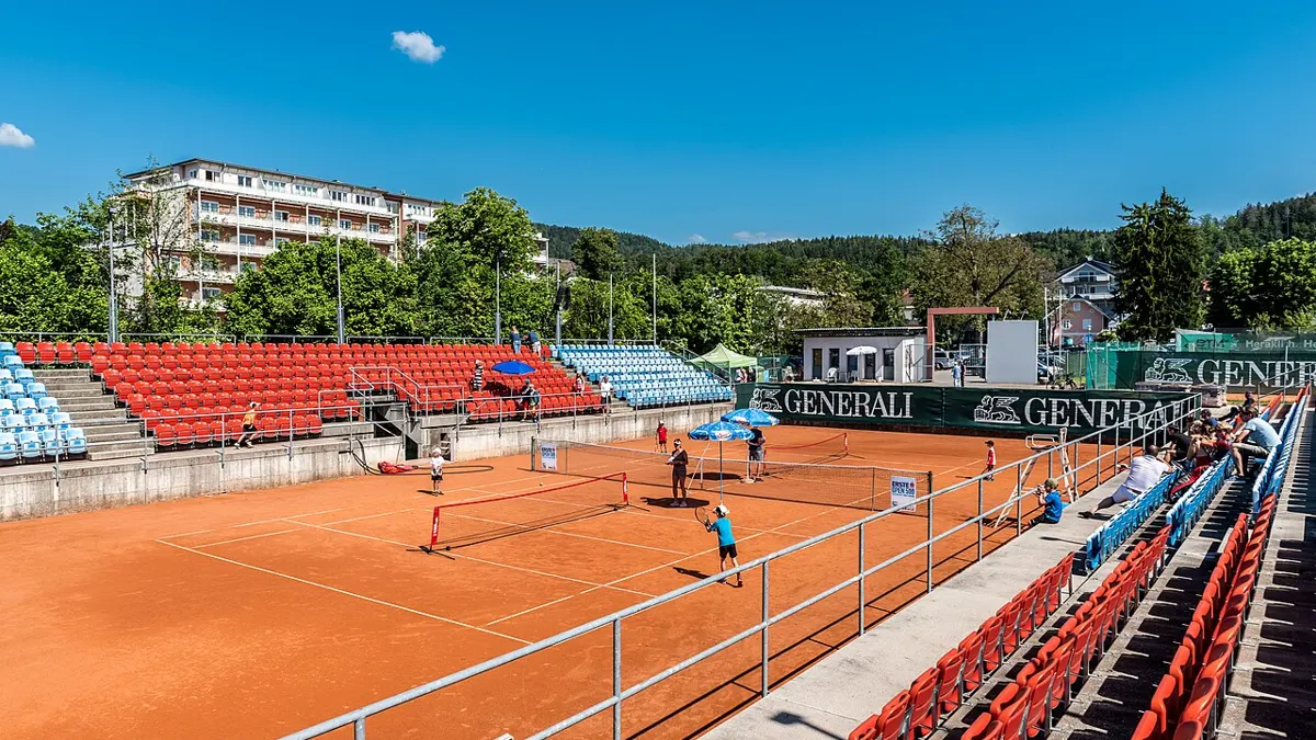 how to bet on tennis in canada - tennis racket and balls